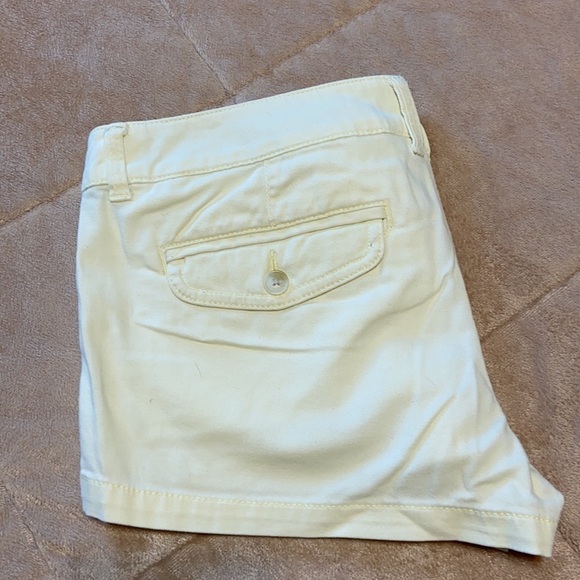 American Eagle Outfitters Stretch yellow Shorts - Picture 5 of 8